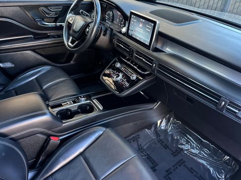 Used 2022 Lincoln Corsair FWD w/ Premium Package image 15