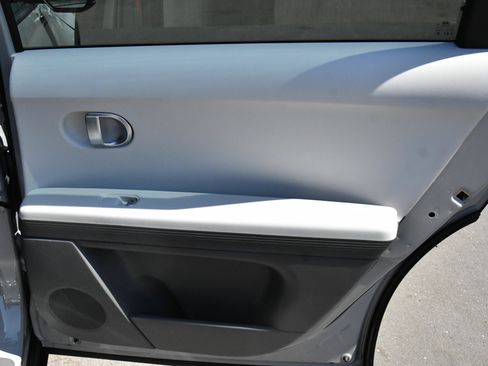 Used 2024 Hyundai Ioniq 5 SE RWD image 42