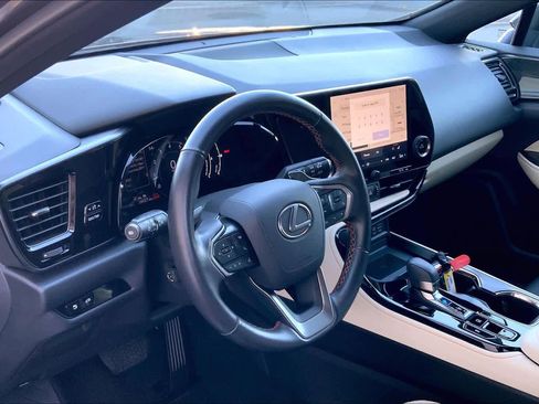 Used 2024 Lexus NX 250 FWD w/ Premium Package image 17