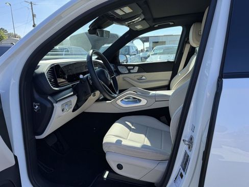 Certified 2025 Mercedes-Benz GLE 350 4MATIC image 5