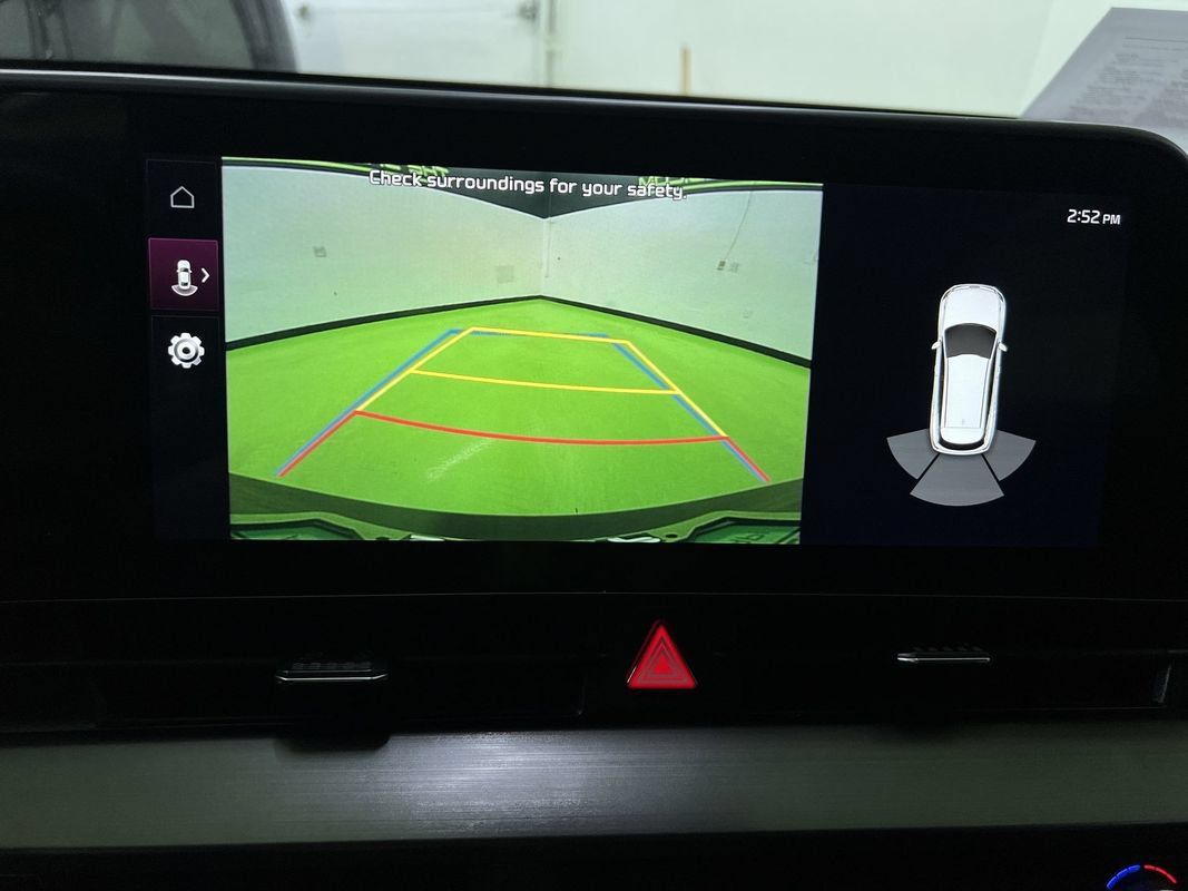 Used 2023 Kia Sportage EX FWD image 22