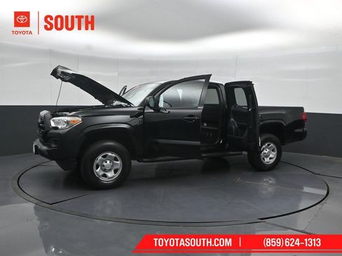 Used 2019 Toyota Tacoma SR image 46