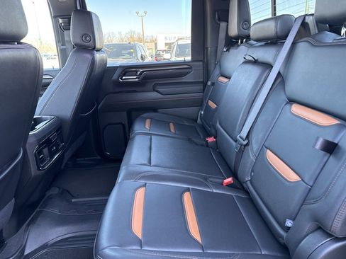 Used 2024 GMC Sierra 2500 AT4 w/ AT4 Premium Plus Package image 17