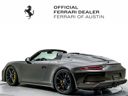 Used 2019 Porsche 911 Speedster RWD image 6