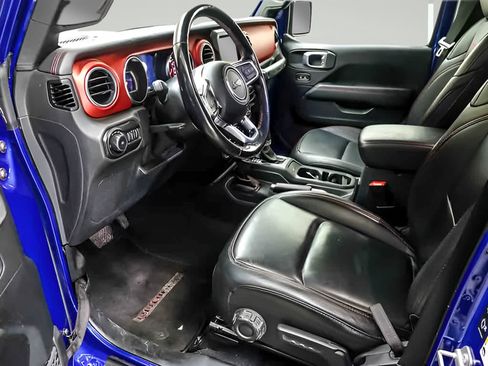 Used 2020 Jeep Wrangler Unlimited Rubicon w/ LED Lighting Group AWD/4WD image 9