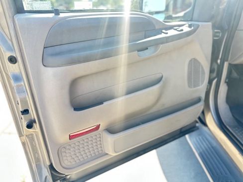 Used 2004 Ford F350 XL image 22