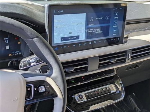 New 2026 Lincoln Corsair Premiere image 10