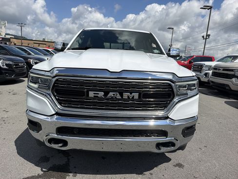 Used 2024 RAM 1500 Limited AWD/4WD image 2