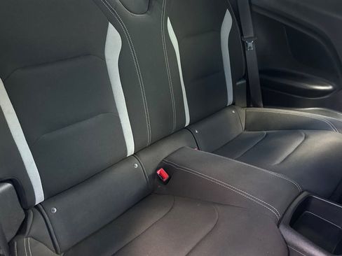 Used 2020 Chevrolet Camaro LT image 17