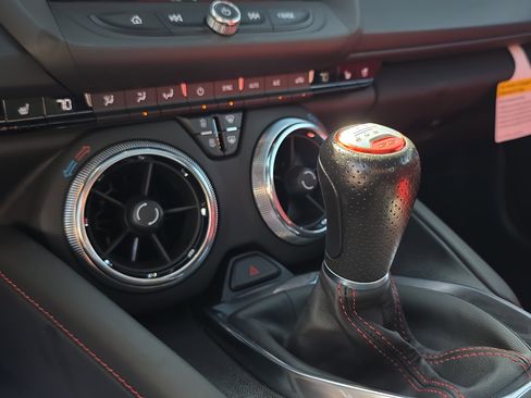 Used 2021 Chevrolet Camaro SS RWD image 32