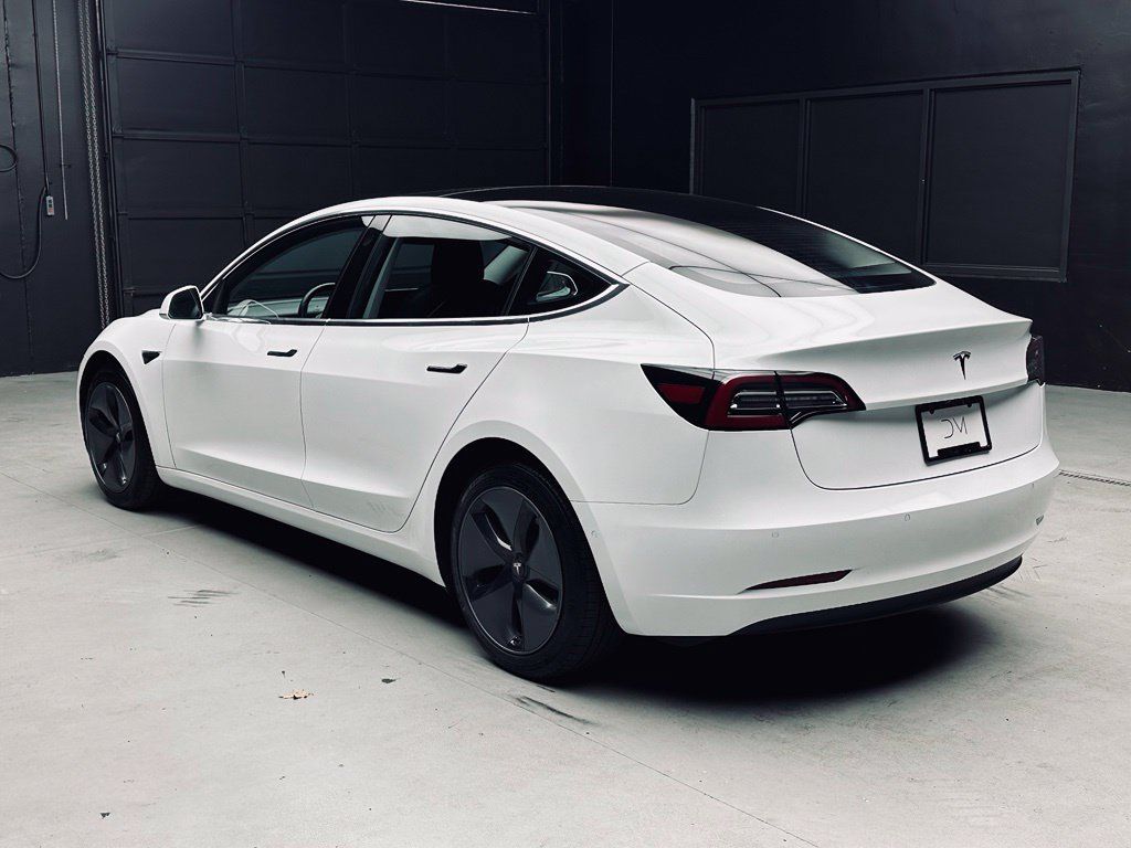 Used 2018 Tesla Model 3 Long Range RWD image 5