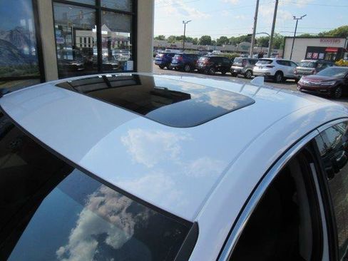 Used 2024 Honda Accord EX image 6