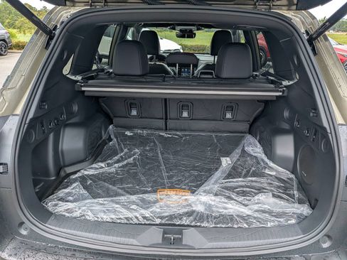 Certified 2026 Subaru Forester Wilderness w/ Wilderness Plus Package AWD/4WD image 13