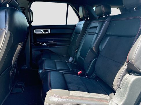 Used 2022 Ford Explorer ST-Line RWD image 26