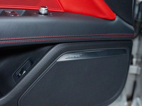 Used 2016 Audi RS 7 Prestige image 22