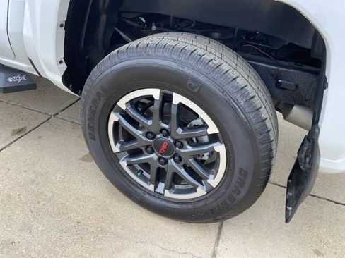 Used 2026 Toyota Tacoma TRD Sport RWD image 30