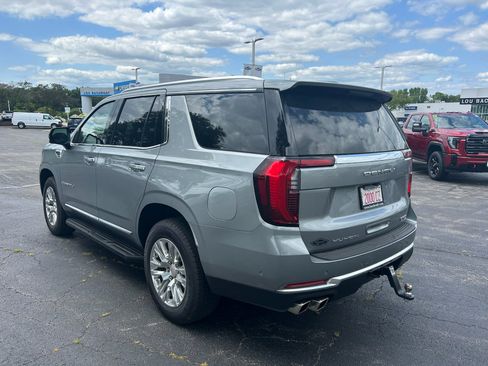 Used 2025 GMC Yukon Denali AWD/4WD image 7