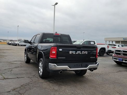 Used 2025 RAM 1500 Big Horn AWD/4WD image 4