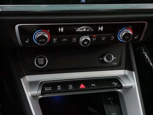 Used 2024 Audi Q3 2.0T Premium Plus w/ Premium Plus Package image 23