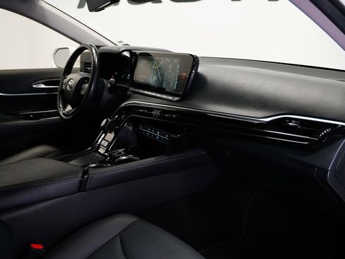 Used 2022 Toyota Mirai w/ Advanced Technology Package RWD image 29