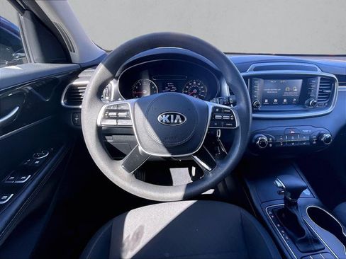 Used 2020 Kia Sorento LX FWD image 7
