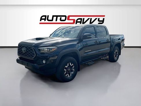 Used 2022 Toyota Tacoma TRD Off-Road w/ Technology Package AWD/4WD image 3