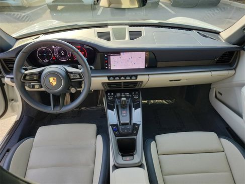 Certified 2025 Porsche 911 Carrera image 18