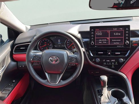 Used 2022 Toyota Camry XSE FWD image 8