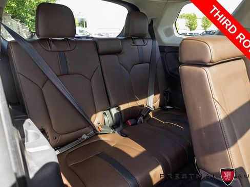 Used 2025 Honda Pilot Elite image 5