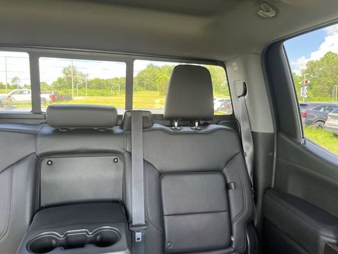 Used 2021 Chevrolet Silverado 1500 LT Trail Boss w/ Convenience Package II AWD/4WD image 14