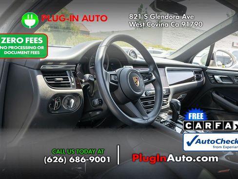 Used 2022 Porsche Macan AWD/4WD image 6