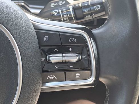 Used 2025 Kia Sorento S FWD image 24