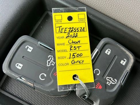 Used 2022 Chevrolet Silverado 1500 RST w/ Z71 Off-Road Package AWD/4WD image 19