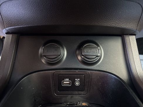 Used 2017 Hyundai Santa Fe Sport w/ 2.4L Tech Package 04 image 3