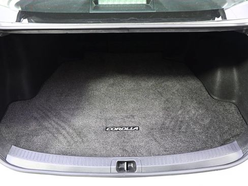Used 2023 Toyota Corolla SE w/ Carpet Mat Package (TMS) FWD image 15