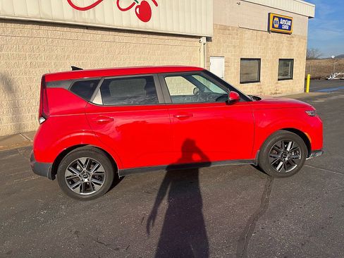 Used 2021 Kia Soul S image 11