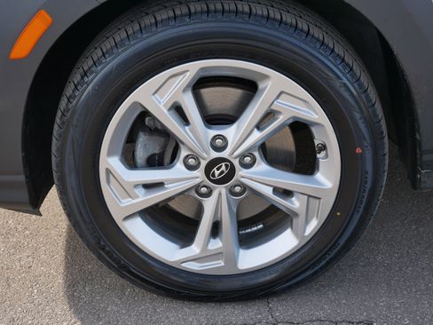 Certified 2023 Hyundai Kona SEL w/ Convenience Package image 15