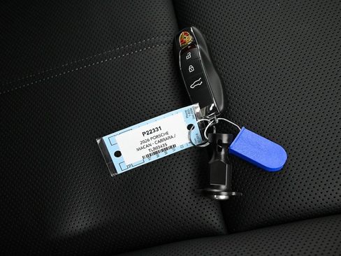 New 2026 Porsche Macan image 33