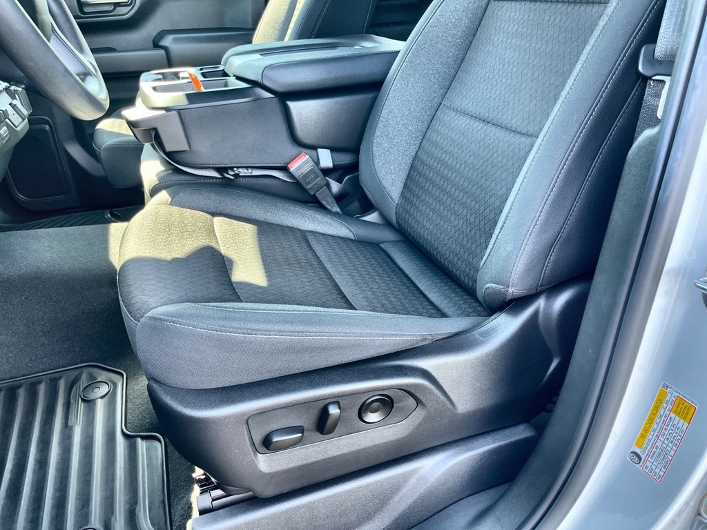 Certified 2024 Chevrolet Silverado 1500 Custom Trail Boss AWD/4WD image 18