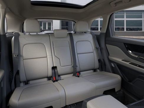 New 2025 Lincoln Corsair Reserve w/ Equipment Group 202A image 11