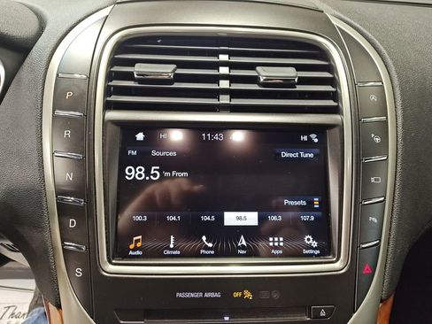 Used 2019 Lincoln Nautilus Reserve image 19