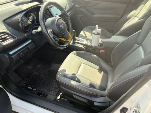 Used 2022 Subaru Crosstrek 2.5i Sport w/ Moonroof Package AWD/4WD image 2