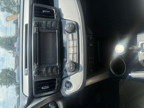 Used 2015 Toyota RAV4 Limited w/ Technology Package FWD image 14