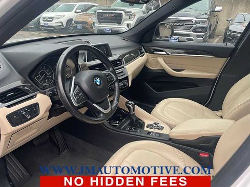 Used 2017 BMW X1 xDrive28i AWD/4WD image 2