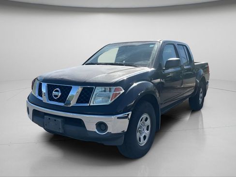 Used 2007 Nissan Frontier SE w/ Power Pkg AWD/4WD image 9