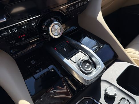 Certified 2023 Acura MDX FWD w/ Technology Package image 26