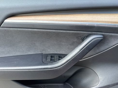 Used 2022 Tesla Model 3 Long Range image 11