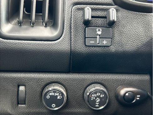 Used 2022 Chevrolet Colorado ZR2 image 21