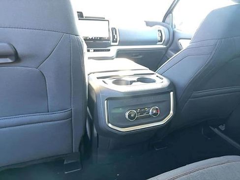 New 2025 Ford Expedition Active image 13