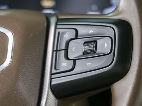 Used 2023 GMC Yukon Denali RWD image 15
